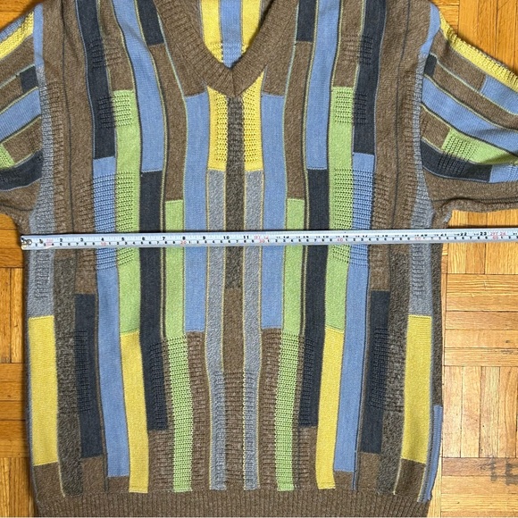 Misani Italia Vintage Large Vertical Striped Wool/Acrylic V-Neck Sweater - Picture 5 of 6